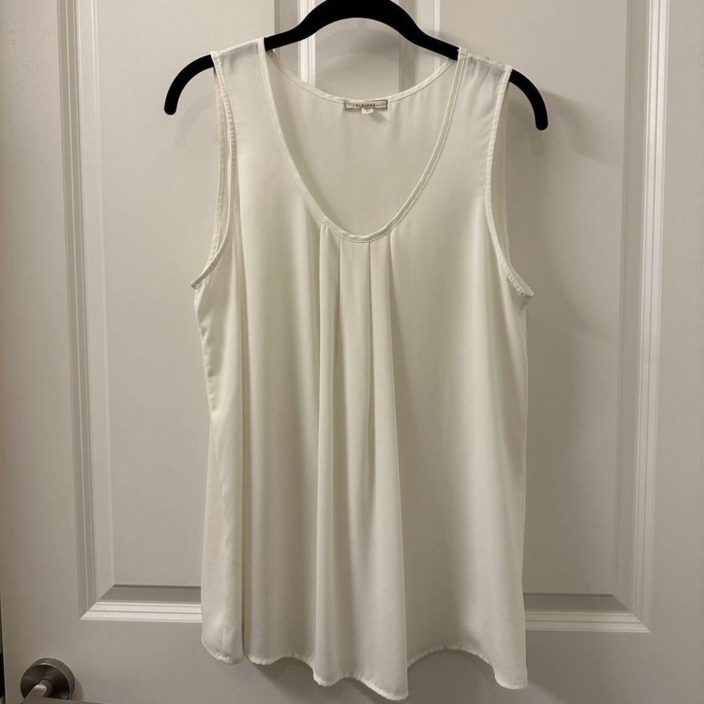 [Pleione] Sheer White Tank